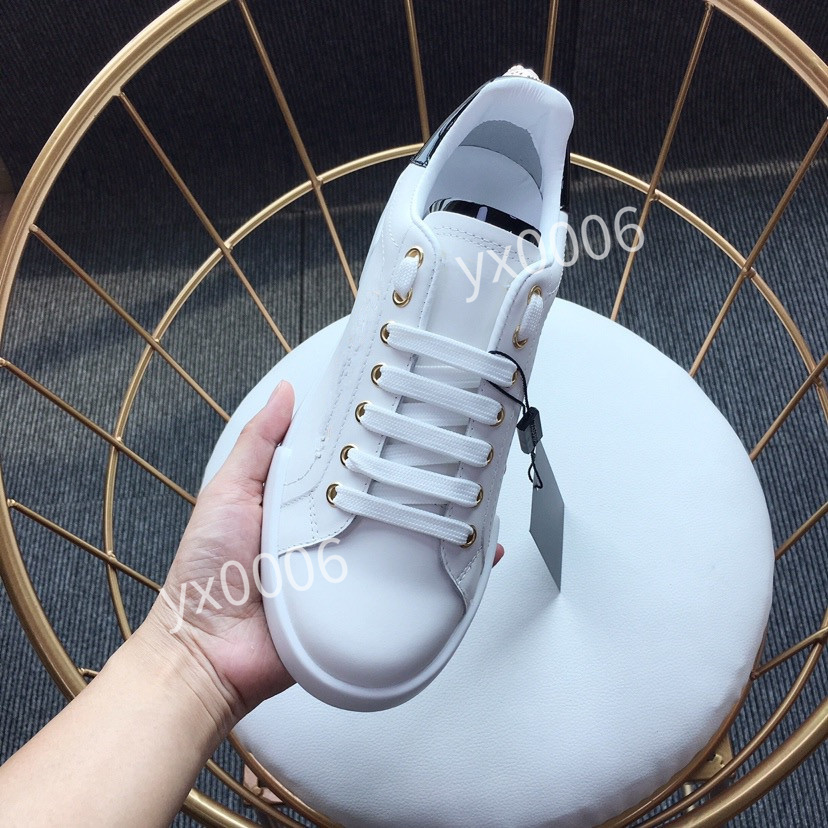 2021 Top Quality Casual Shoes Fashion Women 35-41 Platform canvas Lace Up Sneaker Classic White Red Black hc190902, Choose the color
2021 Top Quality Casual Shoes Fashion Women 35-41 Platform canvas Lace Up Sneaker Classic White Red Black hc190902, Choose the color