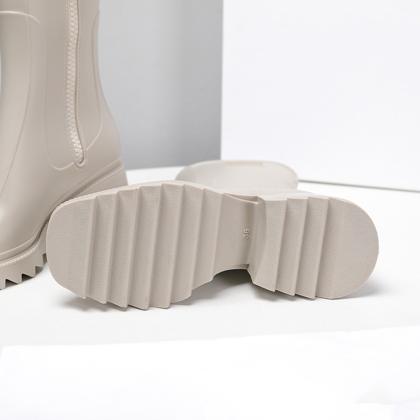 2021 Women Betty Boots PVC Rubber Beeled Platform Knee-high tall Rain Boot Black Waterproof Welly hloe Shoes Outdoor Rainshoes High heels