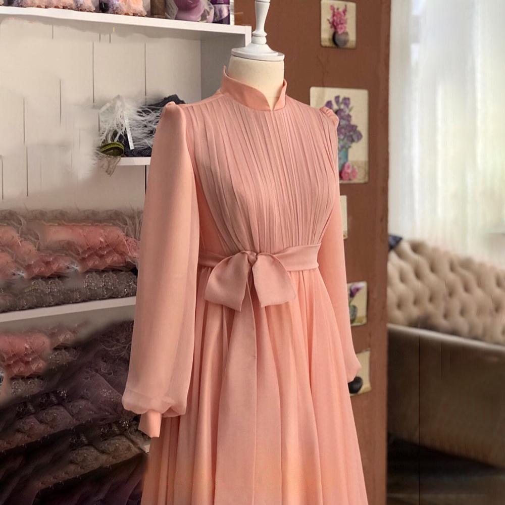 Elegant Pearls Pink Chiffon Muslim Formal Evening Dresses High Collar Long Sleeves Pleats Moroccan Kaftan Special Occaion Gowns A Line Arabic Dubai Pr