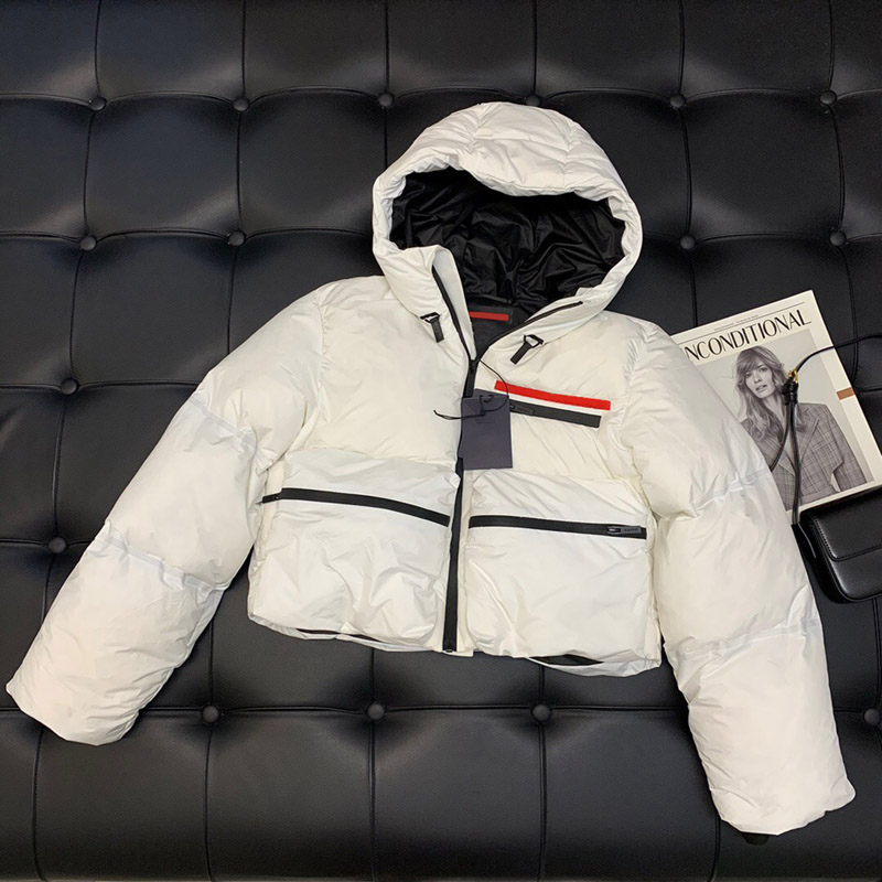 Women Designer Down Parkas Fashion Winter Warm Jackets With Short Stripe Letters High Quality Down Coats Womens Trendy Outerwear Triangle Clothing 3 Colors, Black
Women Designer Down Parkas Fashion Winter Warm Jackets With Short Stripe Letters High Quality Down Coats Womens Trendy Outerwear Triangle Clothing 3 Colors, Black