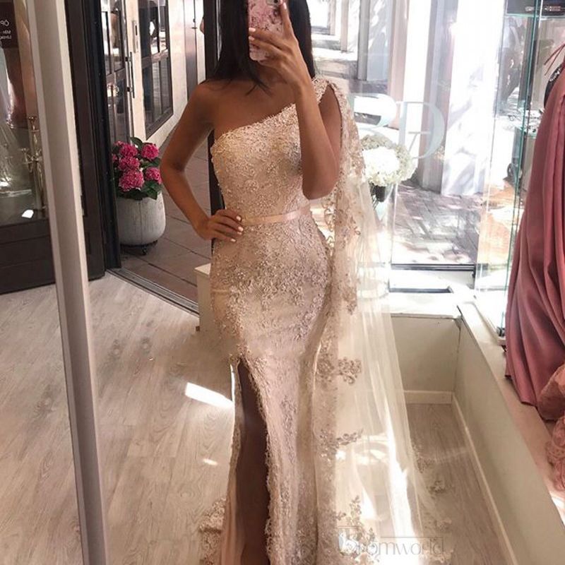 Arabic Dubai Red Split Mermaid Formal Evening Dresses For Women 2021 Party Night Prom Gowns Lace Appliques One Shoulder Long Special Occasion Dress Ve