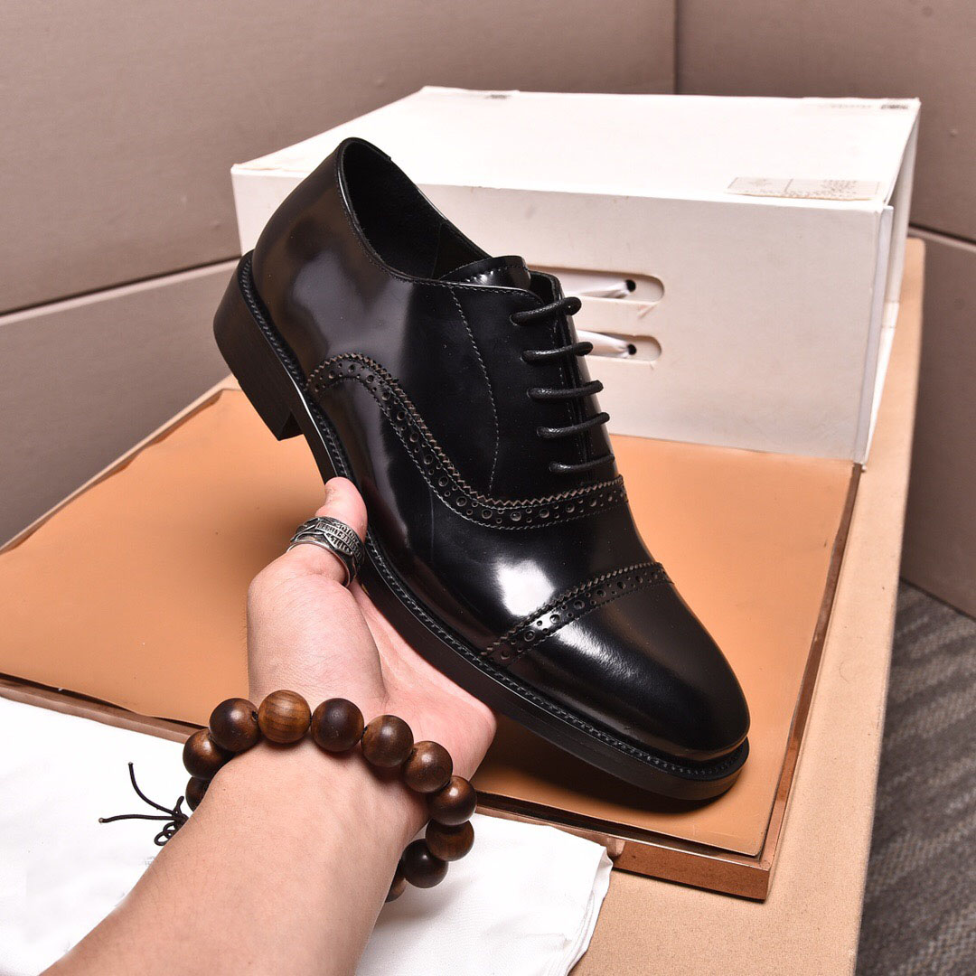 2021 Mens Comfortable Party Wedding Dress Shoes Business Formal Elegant Gentle Men Oxfords Brand Fashion Flats Size 38-44, Black
2021 Mens Comfortable Party Wedding Dress Shoes Business Formal Elegant Gentle Men Oxfords Brand Fashion Flats Size 38-44, Black