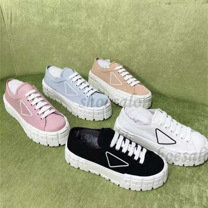 2021 Designer Women Nylon Casual Shoes Gabardine Classic inspired Canvas Sneakers Wheel Lady Stylist Trainers Fashion rubber Pl lesliecheung
2021 Designer Women Nylon Casual Shoes Gabardine Classic inspired Canvas Sneakers Wheel Lady Stylist Trainers Fashion rubber Pl lesliecheung