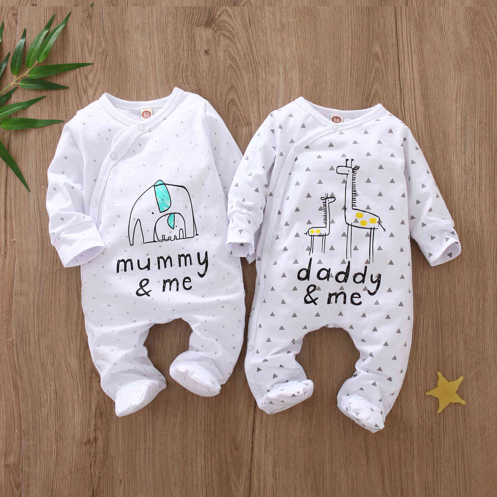 Baby Boys Girls Romper Cotton Long Sleeve Letter Daddy Mummy & Me Letter Jumpsuit born Clothes Autumn Baby Clothing Outfits 210722, 389d-9
Baby Boys Girls Romper Cotton Long Sleeve Letter Daddy Mummy & Me Letter Jumpsuit born Clothes Autumn Baby Clothing Outfits 210722, 389d-9