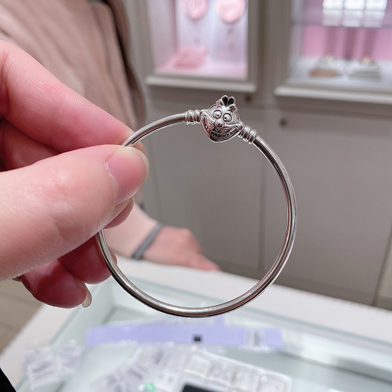 925 Sterling Silver Bangle Bracelet with Smiling Cat Clasp Fits European Jewelry Charm Bracelets
