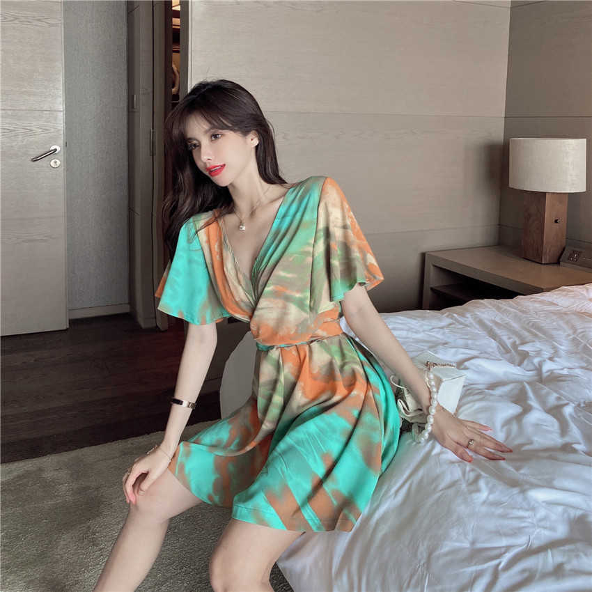 Yedinas Tie Dye Summer V Neck Jumpsuit Shorts Women Traf Beach Style Playsuit Chiffon Bodysuit Print Female Sexy Rompers Boho 210527