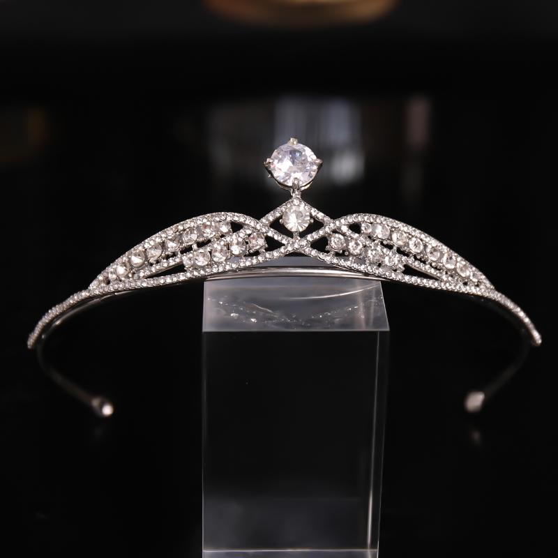 Hair Clips & Barrettes Silver Color Crystal Bridal Tiara Crown Diadem Veil Tiaras Wedding Accessories Headpieces Bride Jewelry, Golden;silver
Hair Clips & Barrettes Silver Color Crystal Bridal Tiara Crown Diadem Veil Tiaras Wedding Accessories Headpieces Bride Jewelry, Golden;silver