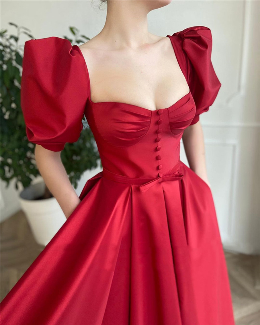 2021 New A Line Burgundy Satin Evening Party Dresses Short Puff Sleeves Sweetheat Buttons Slit Ankle Length Formal Gown