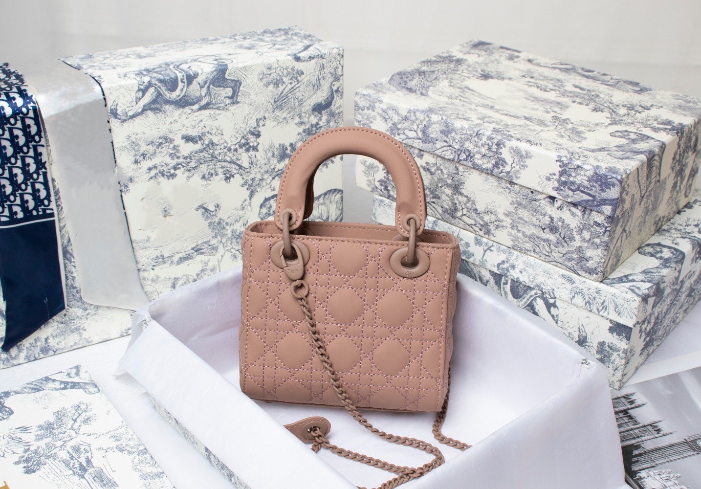 High Quality Luxury Designer Women's Bucket Shoulder Bags escale neonoe Crossbody Bag Genuine Leather Handbags Adjustable Strap Fashion, Any question contact seller
High Quality Luxury Designer Women's Bucket Shoulder Bags escale neonoe Crossbody Bag Genuine Leather Handbags Adjustable Strap Fashion, Any question contact seller