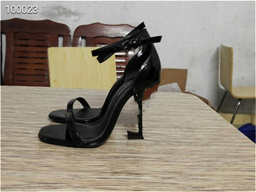 2021 Fashion Designer Womens Shoes Bottom High Heels Nude Black Leather Pointed Toes Pumps ysl Dress Shoes Mid Heeled Shoes bnbnb
2021 Fashion Designer Womens Shoes Bottom High Heels Nude Black Leather Pointed Toes Pumps ysl Dress Shoes Mid Heeled Shoes bnbnb