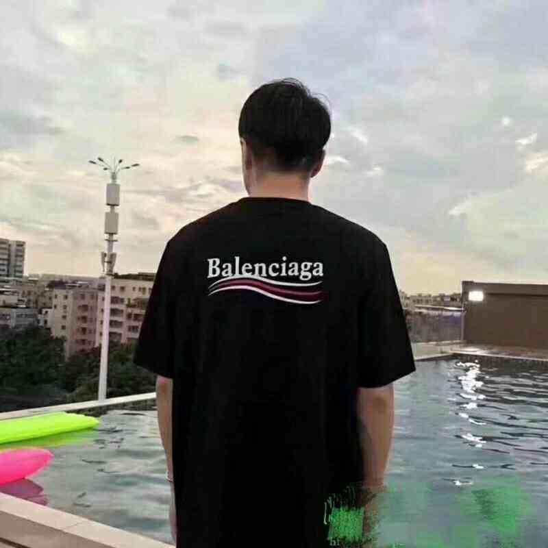Quality Bbalencaigas T Shirt Top European and American Fashion Br Paris Spring Summer Rainbow Cola Printed Cotton Short Sleeve shirts Men Women with Loose, White
Quality Bbalencaigas T Shirt Top European and American Fashion Br Paris Spring Summer Rainbow Cola Printed Cotton Short Sleeve shirts Men Women with Loose, White