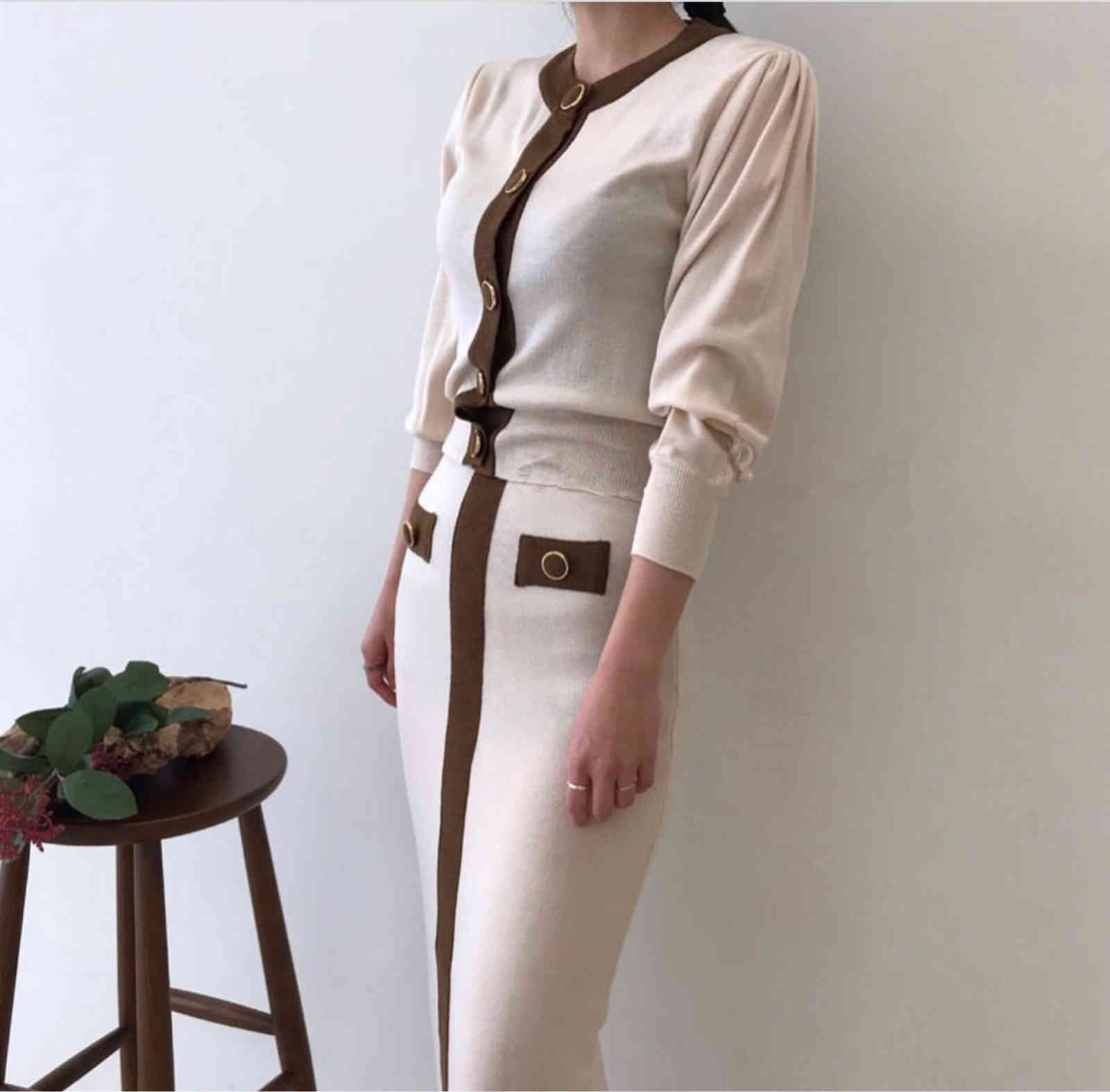 2 Piece Set Women Korean Chic Long Sleeve Single-Breasted Cardigan +High Waist Fashion Colorblock Knitted Skirt Suit 210520