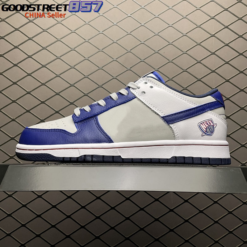 2021 Dunks Low EMB 75th Anniversary Skateboard Shoes Men White Blue Casual Dunk Skate Board Sneaker Size 39-40 DD3363 001
2021 Dunks Low EMB 75th Anniversary Skateboard Shoes Men White Blue Casual Dunk Skate Board Sneaker Size 39-40 DD3363 001
