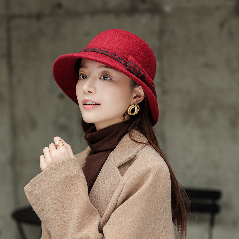 Stingy Brim Hats Women's autumn winter solid color fashion side open middle-aged and elderly mother's bow looks young bucket, Red
Stingy Brim Hats Women's autumn winter solid color fashion side open middle-aged and elderly mother's bow looks young bucket, Red