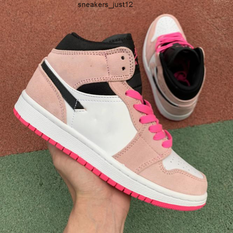 Jumpm 1 Crimson Tint with HYPER PINK BLACK schoenen size 36-40 fashion Sneakers women chaussures pour hightop, Box
Jumpm 1 Crimson Tint with HYPER PINK BLACK schoenen size 36-40 fashion Sneakers women chaussures pour hightop, Box