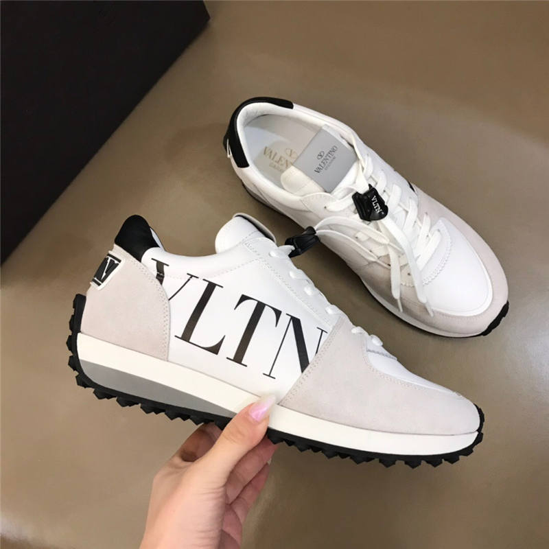 ValentinoL 2021 New Top Quality Designer Mens Casual Shoes womens Fashion Genuine Leather Sneakers Luxury Trainers cl Tb003270
ValentinoL 2021 New Top Quality Designer Mens Casual Shoes womens Fashion Genuine Leather Sneakers Luxury Trainers cl Tb003270