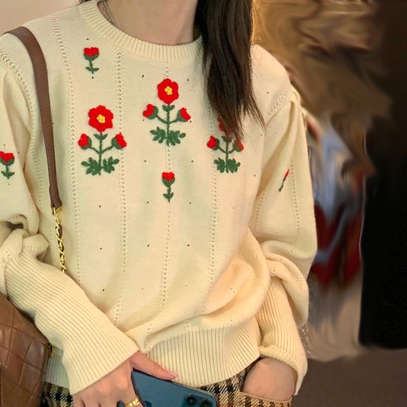 Women's Sweaters Vintage Beige Embroidery Flowers Sweater Thick Soft Warm Loose Pullover Female Puff Sleeve Autumn Winter Japanese Tops
Women's Sweaters Vintage Beige Embroidery Flowers Sweater Thick Soft Warm Loose Pullover Female Puff Sleeve Autumn Winter Japanese Tops