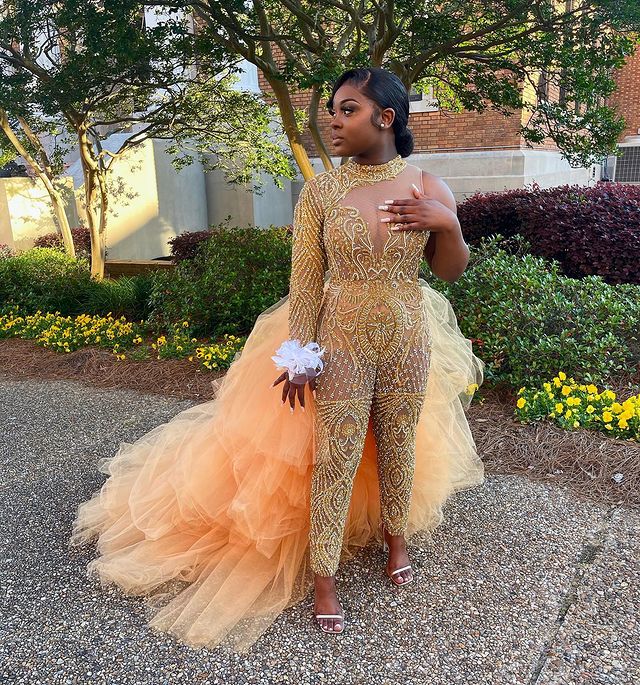 2021 Plus Size Arabic Aso Ebi Gold Luxurious Sexy Jumpsuits Prom Dresses Lace Beaded Sheer Neck Evening Formal Party Second Reception Gowns Dress ZJ49