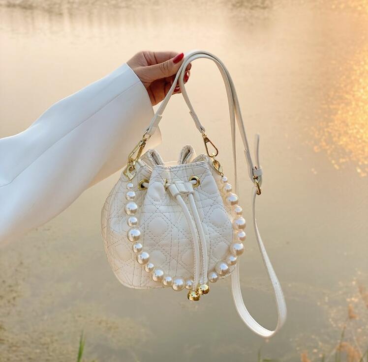2205 Women Luxurys Designers Bags Crossbody High Quality Handbags Womens Purses Shoulder Shopping Totes Bag, W1
2205 Women Luxurys Designers Bags Crossbody High Quality Handbags Womens Purses Shoulder Shopping Totes Bag, W1