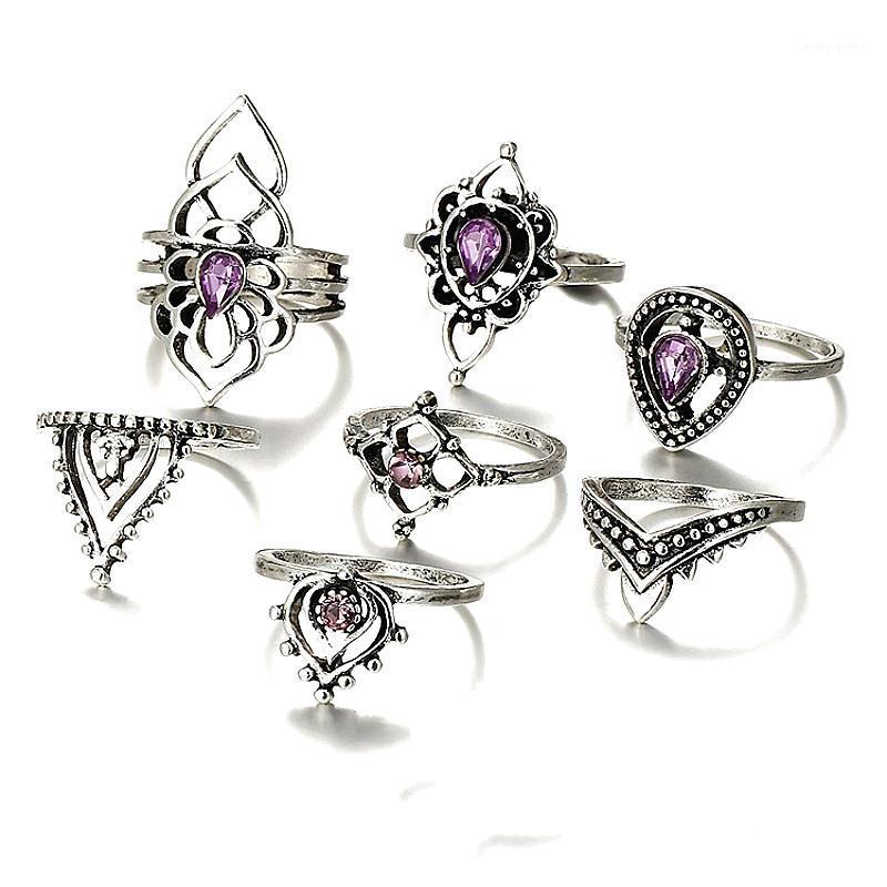 Cluster Rings 1set Bohemian Ring Retro Pattern Hollow Golden Silver Color Moon Purple Zircon Jewelry Women Wedding Anniversary Gift1
Cluster Rings 1set Bohemian Ring Retro Pattern Hollow Golden Silver Color Moon Purple Zircon Jewelry Women Wedding Anniversary Gift1