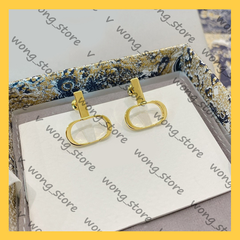 Wholesale Women Earrings Jewelry Luxurys Designers Woman Earring Lady Fashion Designer Girls Jewelrys Pearl 21042101W
Wholesale Women Earrings Jewelry Luxurys Designers Woman Earring Lady Fashion Designer Girls Jewelrys Pearl 21042101W