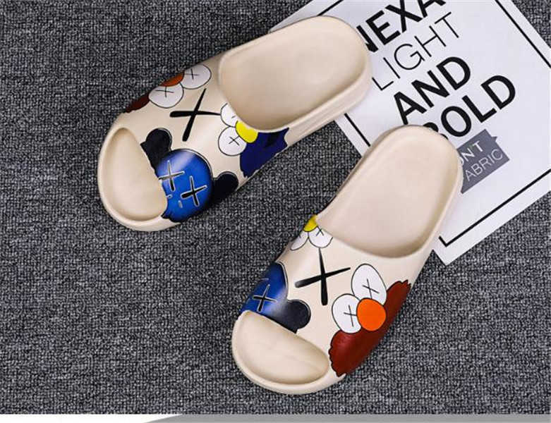 Kaw s Slipper 2021 Men Women Slide Bone Earth Brown Desert Sand Slide Resin designer shoes Sandals Foam Runner SESAME STREET, Black
Kaw s Slipper 2021 Men Women Slide Bone Earth Brown Desert Sand Slide Resin designer shoes Sandals Foam Runner SESAME STREET, Black