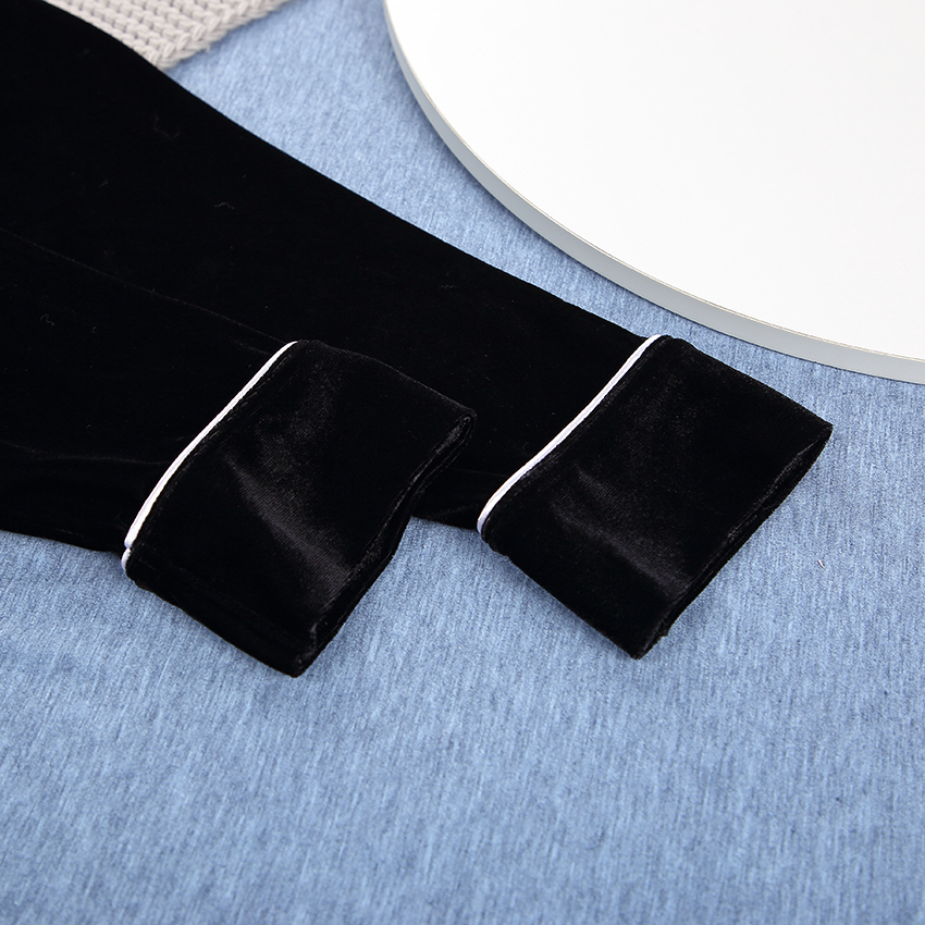 2021hiloc winter velvet pajamas for women two piece set thick long sleeve sleepwear warm solid home suit nightwear black 2021 pajama, Black;red
2021hiloc winter velvet pajamas for women two piece set thick long sleeve sleepwear warm solid home suit nightwear black 2021 pajama, Black;red