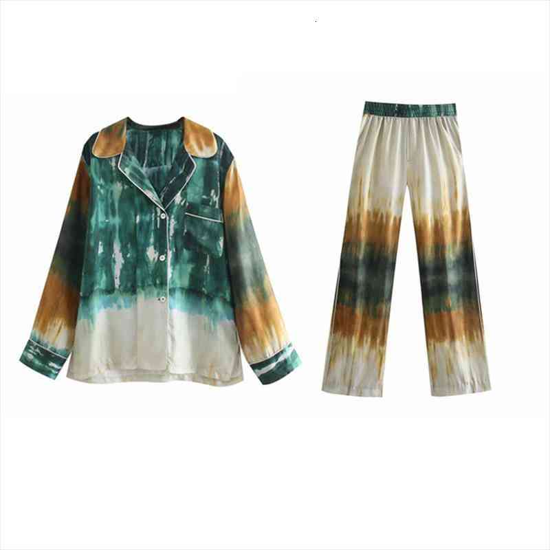 oversize women v neck single-breasted blouse suit summer fashion ladies tie-dye pants suits ladies chic loose sets, White
oversize women v neck single-breasted blouse suit summer fashion ladies tie-dye pants suits ladies chic loose sets, White