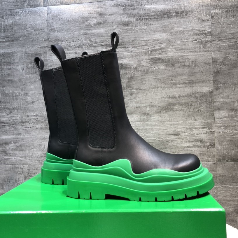 2022 Latest women boots TIRE Storm Tires Up Chunky high Boot Real leather shoes crystal outdoor martin chaussures de Bottega designer Platform, I need look other product
2022 Latest women boots TIRE Storm Tires Up Chunky high Boot Real leather shoes crystal outdoor martin chaussures de Bottega designer Platform, I need look other product
