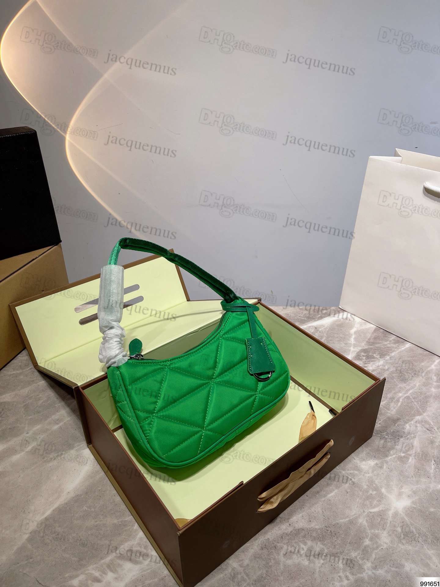 nylon covered plaid leather hobo reedition shoulder bags re edition crossbody 2000 purse women handbags, I need see other product
nylon covered plaid leather hobo reedition shoulder bags re edition crossbody 2000 purse women handbags, I need see other product