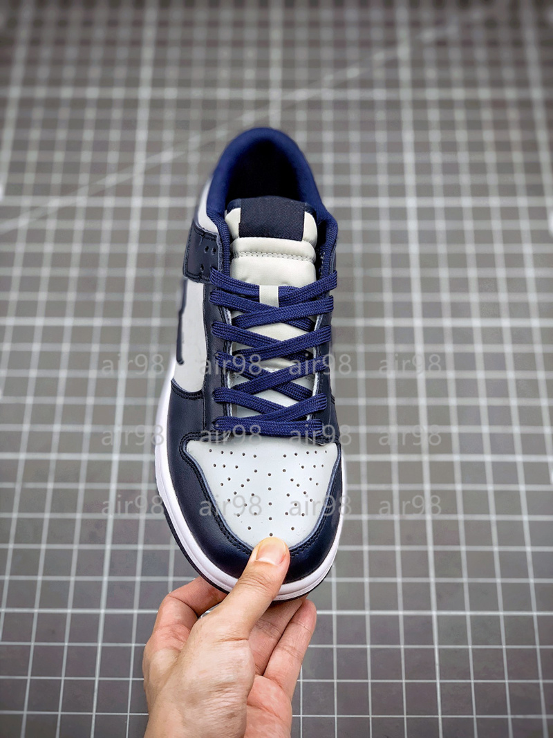 Championship Grey SB Low Designer Shoes Wolf-Grey Dark Obsidian Navy Leather Ducks Sports Skateboard Running Sneakers Outdoor Platform Train
Championship Grey SB Low Designer Shoes Wolf-Grey Dark Obsidian Navy Leather Ducks Sports Skateboard Running Sneakers Outdoor Platform Train