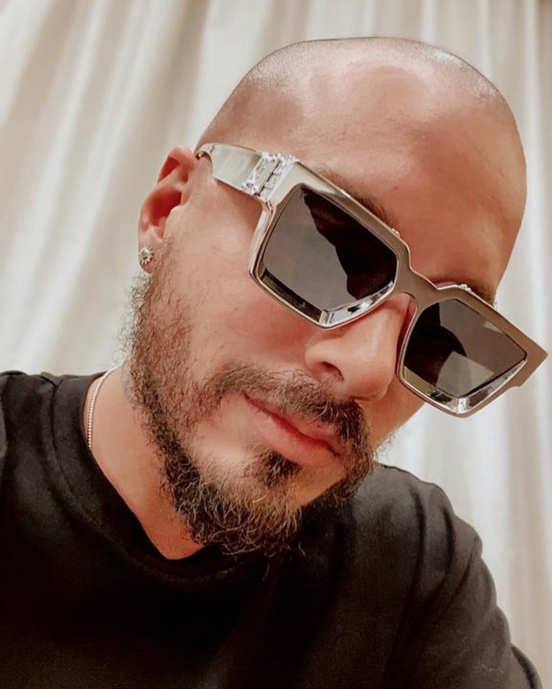 2020 new Millionaires Sunglasses Z1165W full frame Vintage designer 1.1 sunglasses for men Shiny Gold Logo Hot sell Gold plated Top Z1165W
2020 new Millionaires Sunglasses Z1165W full frame Vintage designer 1.1 sunglasses for men Shiny Gold Logo Hot sell Gold plated Top Z1165W