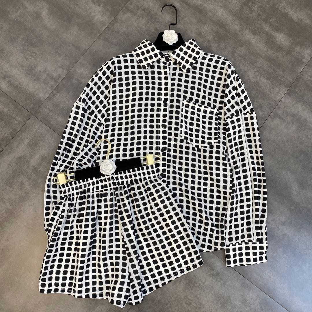 DEAT Women Lapel Long Sleeve Plaid Hollow Out Shirt Shorts Two Piece Set Temperament Fashion Spring Summer 11D1616 210709
