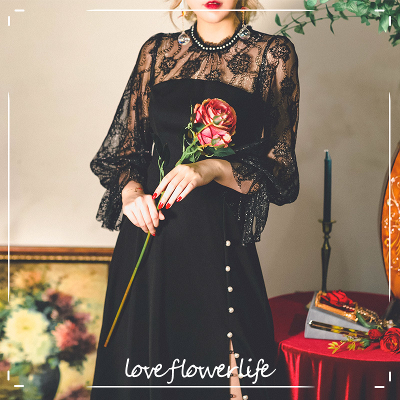 Black Vintage Dress Women Lace Evening Retro Party Dress Female Long Sleeve Sexy Button Gothic Dress Korea Autumn 210521
Black Vintage Dress Women Lace Evening Retro Party Dress Female Long Sleeve Sexy Button Gothic Dress Korea Autumn 210521