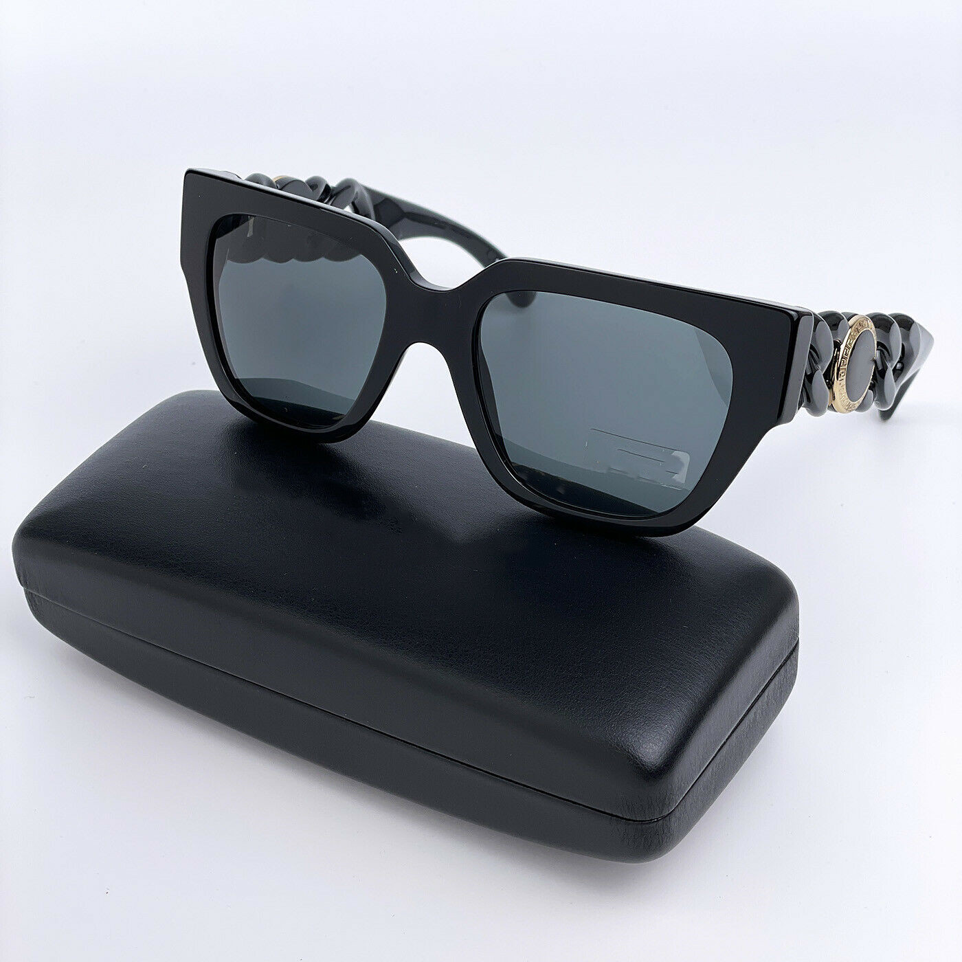 Top luxury 2022 Sunglasses polaroid lens Brand designer womens Mens Goggle senior glasses Vintage Metal Sun Glasses With Box
Top luxury 2022 Sunglasses polaroid lens Brand designer womens Mens Goggle senior glasses Vintage Metal Sun Glasses With Box