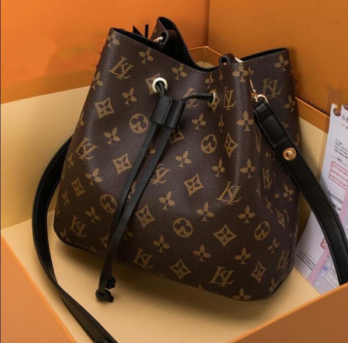 Hot designers Sale Vintage Bucket Handbag Women bag bags Handbags Wallets for Leather Chain crossbody bag, Brown
Hot designers Sale Vintage Bucket Handbag Women bag bags Handbags Wallets for Leather Chain crossbody bag, Brown