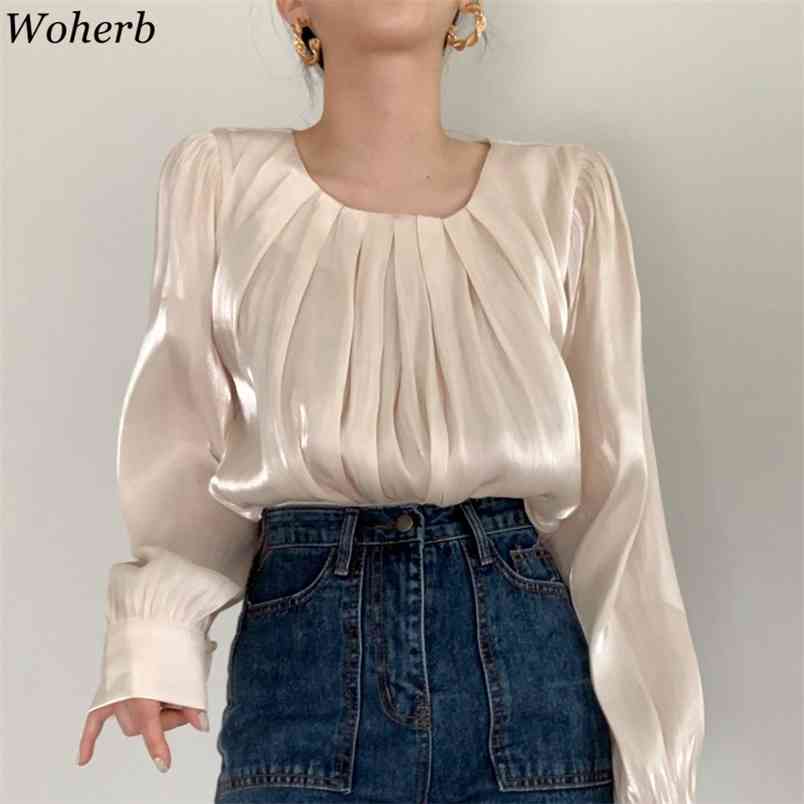 Causal O-neck Women Blouse Korean Thin Pleated Shirt Tops Spring Summer Puff Sleeve Blusas Mujer De Moda 210519