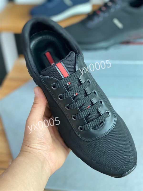 2021 men women white casual shoes designer flat casual shoes reflective three-in-one black and white leather suede casual shoes size38-46, 11
2021 men women white casual shoes designer flat casual shoes reflective three-in-one black and white leather suede casual shoes size38-46, 11