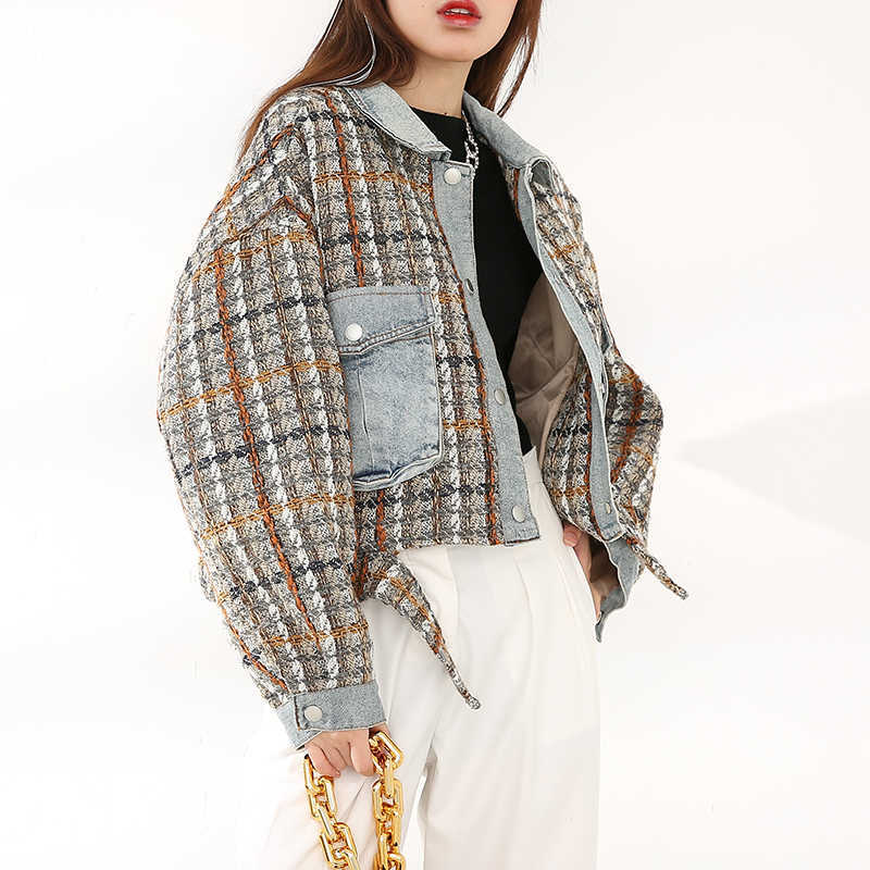 [EAM] Tweed Denim Plaid Short Cotton-padded Coat Long Sleeve Loose Fit Women Parkas Fashion Autumn Winter 1Z82205 210819