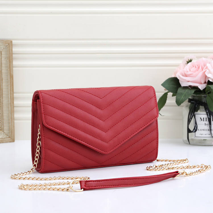 high qulity womens metal gold chain bag handbags ladies composite tote PU leather clutch Evening Bags female purse women Clutch
high qulity womens metal gold chain bag handbags ladies composite tote PU leather clutch Evening Bags female purse women Clutch