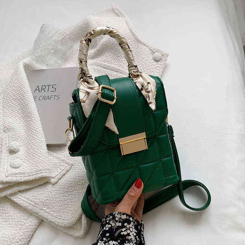 Cross Body Leftside Winter Bag for Mobile Phone Mini Ribbon Design Pu Leather Box Crossbody with Short Handle Women Shoulder 211225
Cross Body Leftside Winter Bag for Mobile Phone Mini Ribbon Design Pu Leather Box Crossbody with Short Handle Women Shoulder 211225