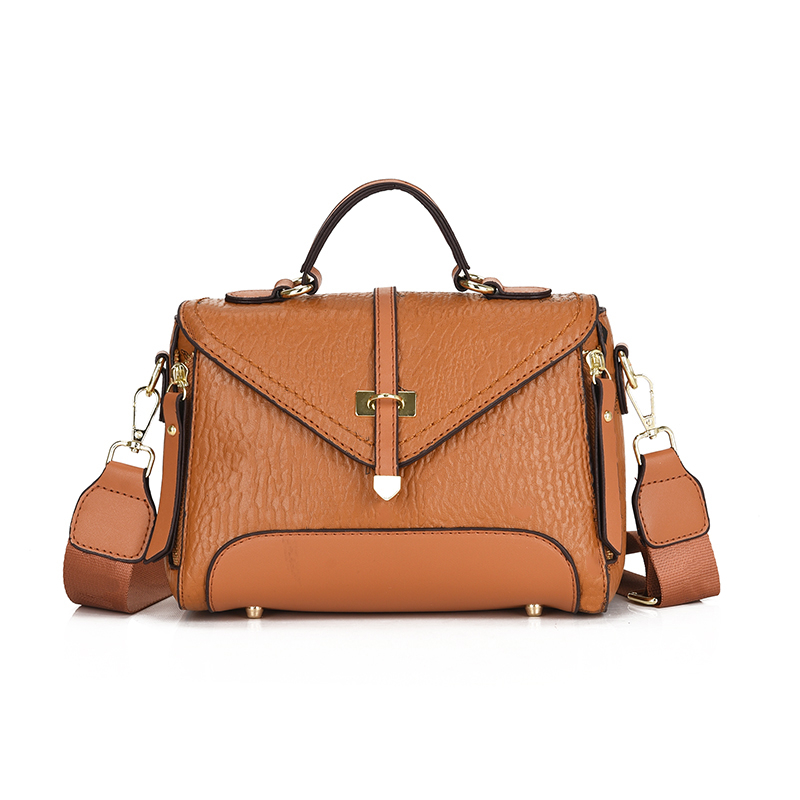 Designer Shoulder Bag for Women Hand Flap bags Purse With Chain Ladies Fashion Top Quality Crossbody in Brown Pink colors
Designer Shoulder Bag for Women Hand Flap bags Purse With Chain Ladies Fashion Top Quality Crossbody in Brown Pink colors