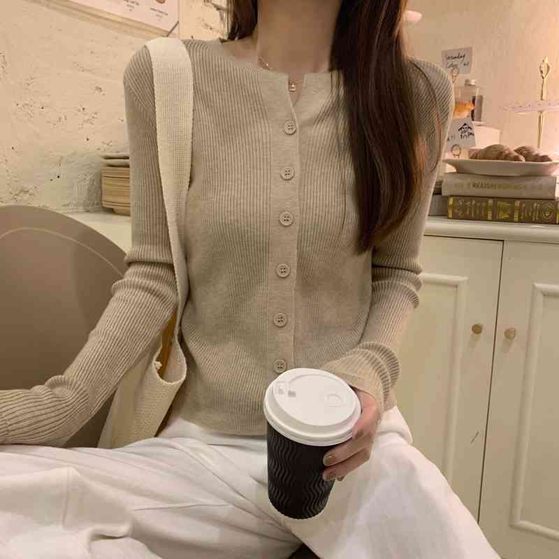 Comelsexy Women Sweater Spring Korean Loose All-match Knitted Cardigan Long-sleeved Shirt Women Solid Color Short Sweater 210515