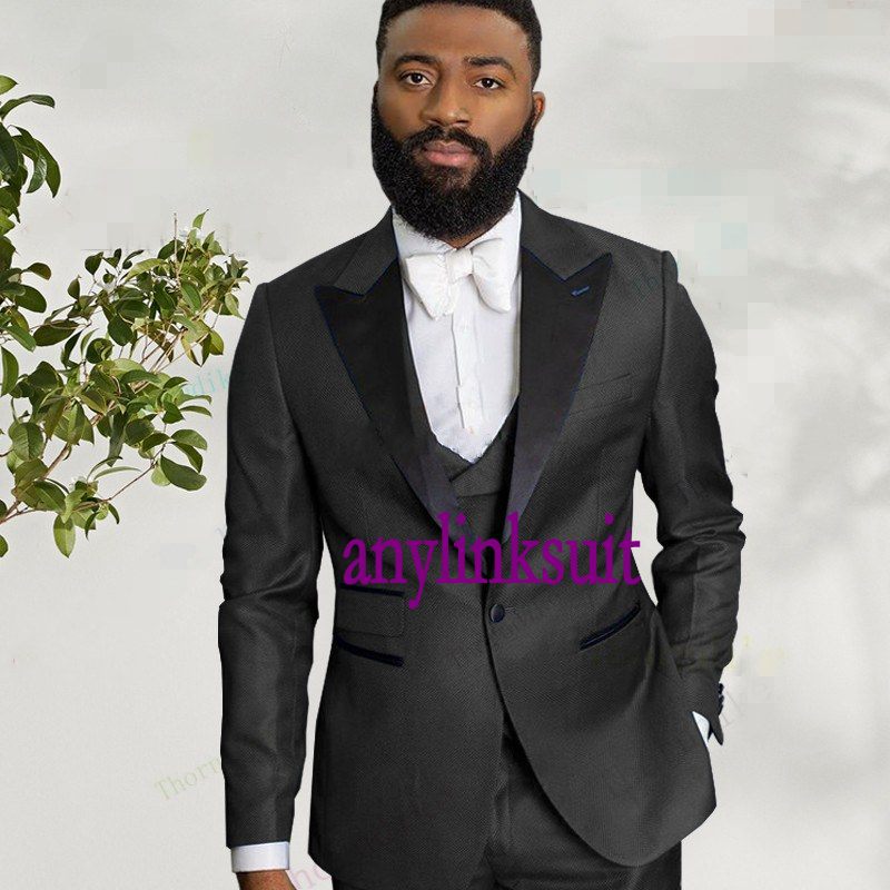 Fashion One Button Black Groom Tuxedos Peak Lapel Wedding/Prom/Dinner Groomsmen Men Suits Blazer (Jacket+Pants+Vest+Tie) W1430