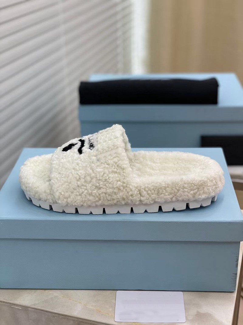 2021ss womens fashion terry cloth mules flat slippers winter warm rubber slide sandals Claquettes En Tissu Eponge size euro 35-42, Yellow
2021ss womens fashion terry cloth mules flat slippers winter warm rubber slide sandals Claquettes En Tissu Eponge size euro 35-42, Yellow