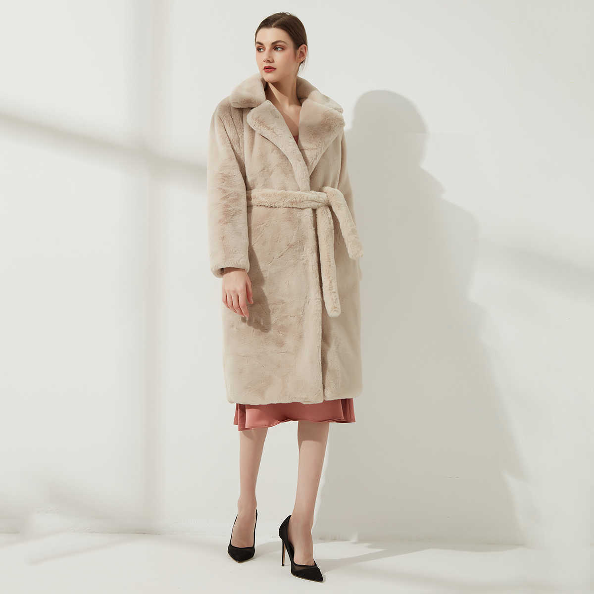 Wixra Ladies Faux Leather Long Coats Femme Pockets Soft Mink Fur Women Trendy Street Style Loose Short Outwear Winter 210910