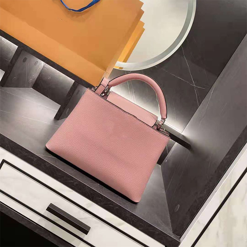 Women Luxurys Designers Bags 2021 Top Quality First Layer Cowhide Handbags L Bag Genuine Leather Messenger Damier Ladies Travel Purses, Black
Women Luxurys Designers Bags 2021 Top Quality First Layer Cowhide Handbags L Bag Genuine Leather Messenger Damier Ladies Travel Purses, Black