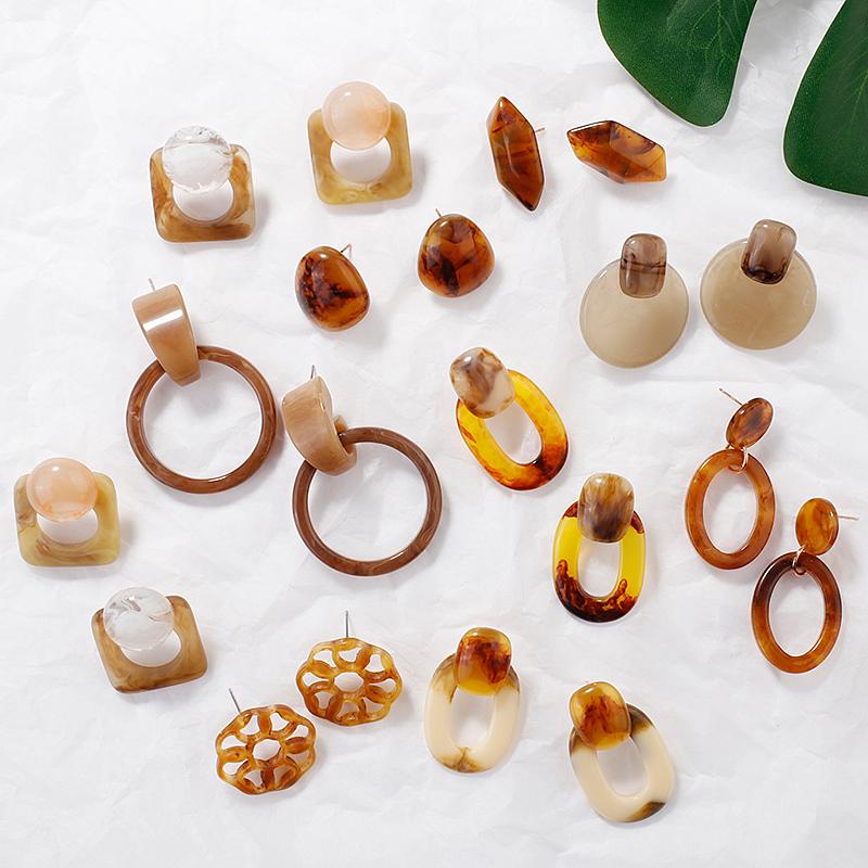 Dangle & Chandelier AENSOA Vintage Acrylic Drop Earrings For Women Unique Geometric Resin Pendant Imitation Retro Cute
Dangle & Chandelier AENSOA Vintage Acrylic Drop Earrings For Women Unique Geometric Resin Pendant Imitation Retro Cute