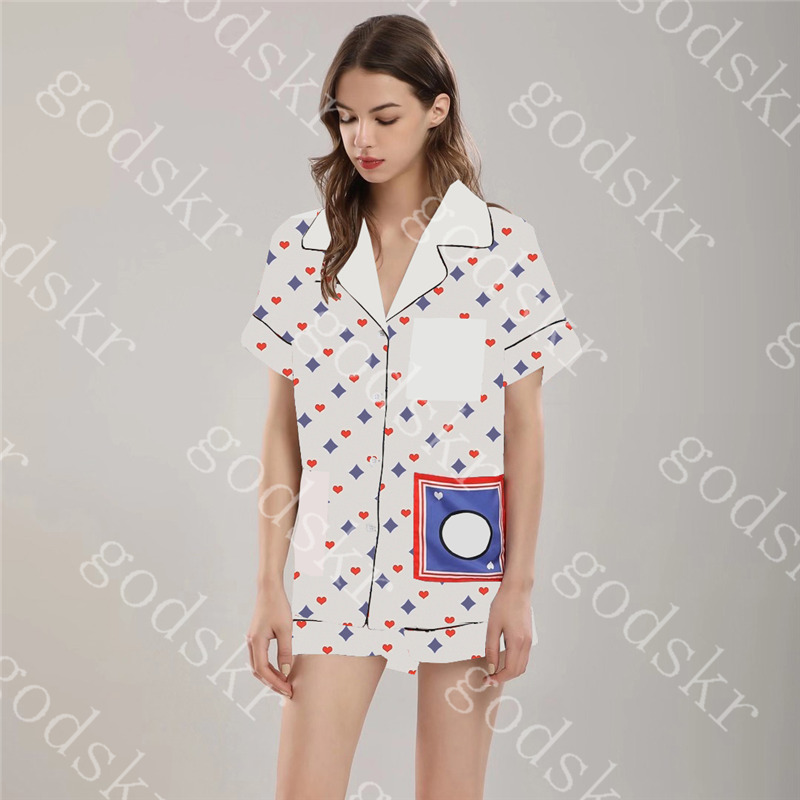 Love Print Womens Pajamas Sleep Wear Letter Jacquard Women Nightwear Home Cloth Short Sleeve Shorts Ladies Sleepwear
Love Print Womens Pajamas Sleep Wear Letter Jacquard Women Nightwear Home Cloth Short Sleeve Shorts Ladies Sleepwear
