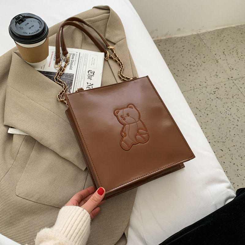 W&G Vintage Bear Tote Bag Womens Versatie Ins arge Capacity Fashion Shouder Bag 2021 New Shopping Bag
W&G Vintage Bear Tote Bag Womens Versatie Ins arge Capacity Fashion Shouder Bag 2021 New Shopping Bag